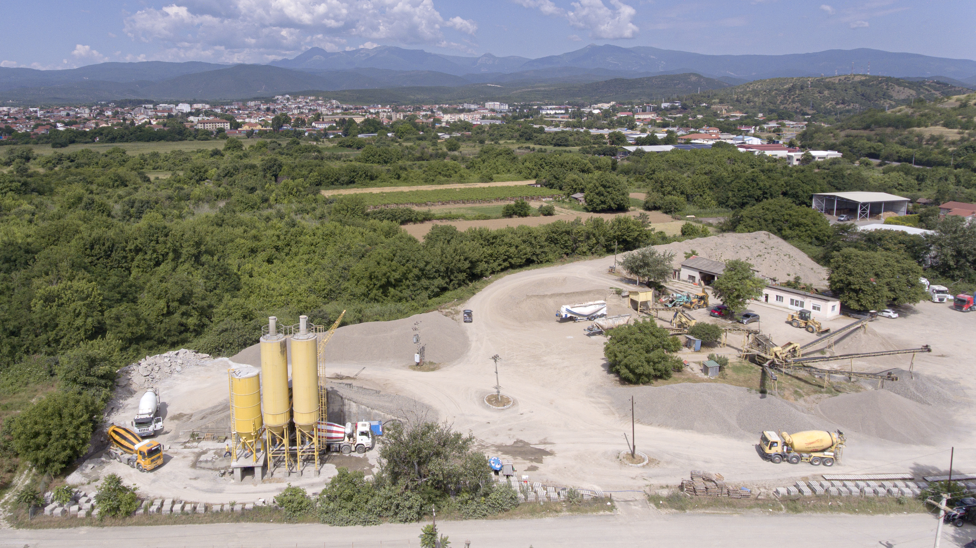 Сепарација и бетонска база · 3